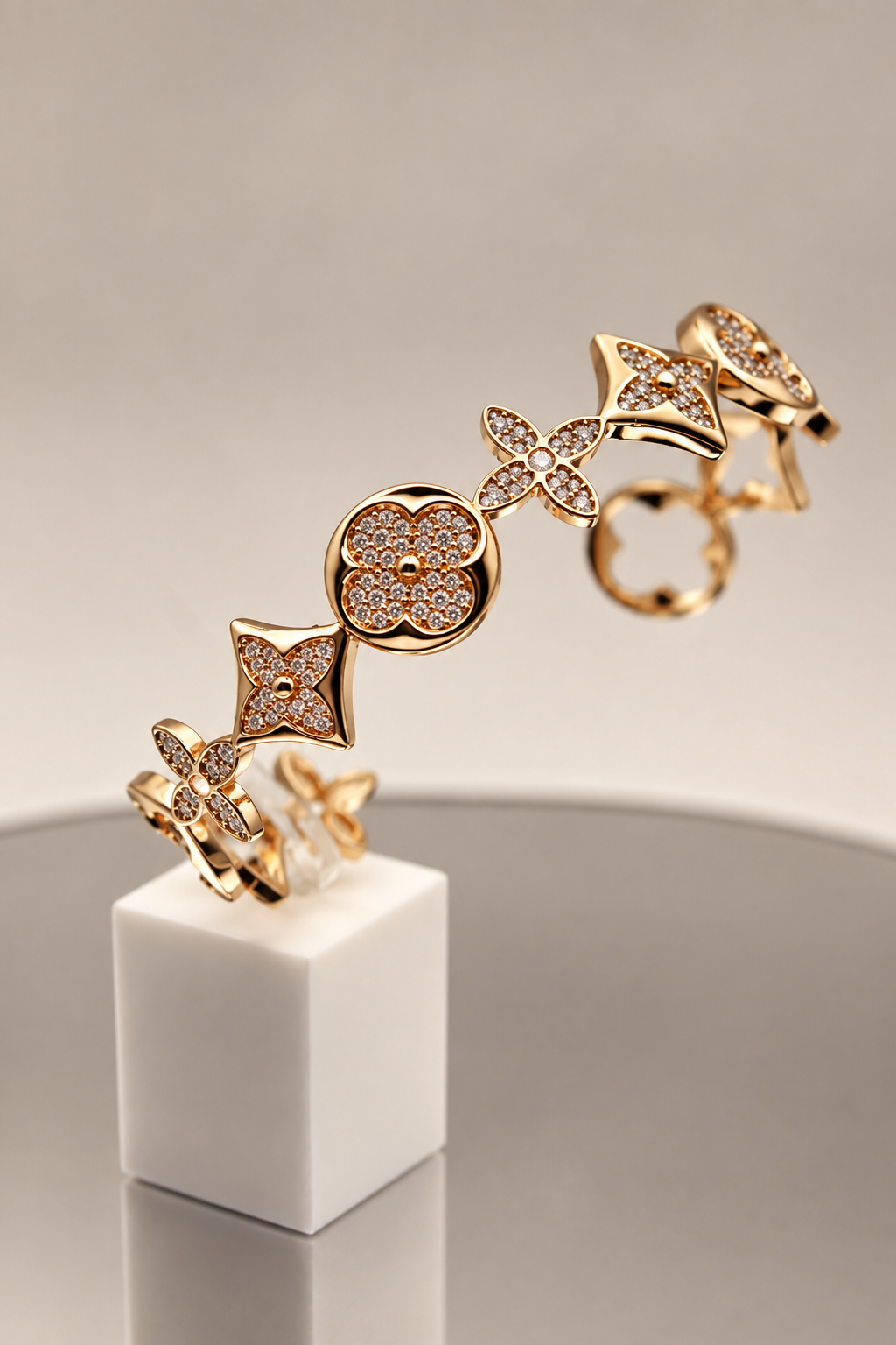 Floral Zirconia Bracelet