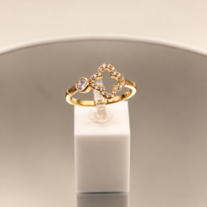 Zirconia Floral Ring